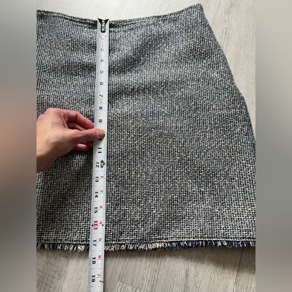 Banana Republic frayed hem skirt size 6 - Picture 7 of 13